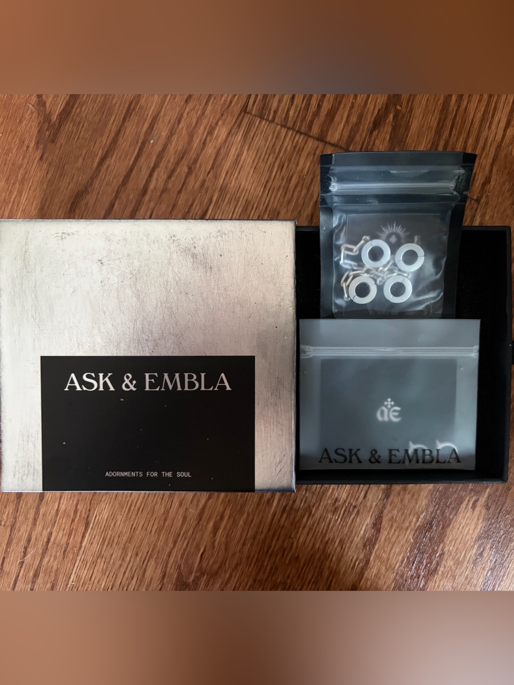 BNWT Ask & Embla earrings